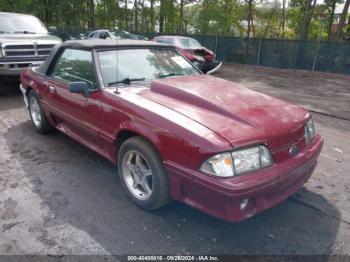  Salvage Ford Mustang