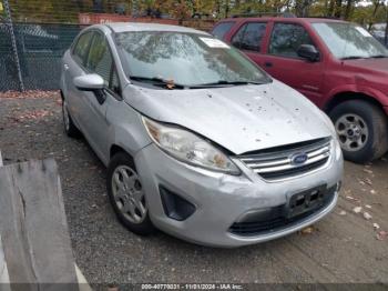  Salvage Ford Fiesta