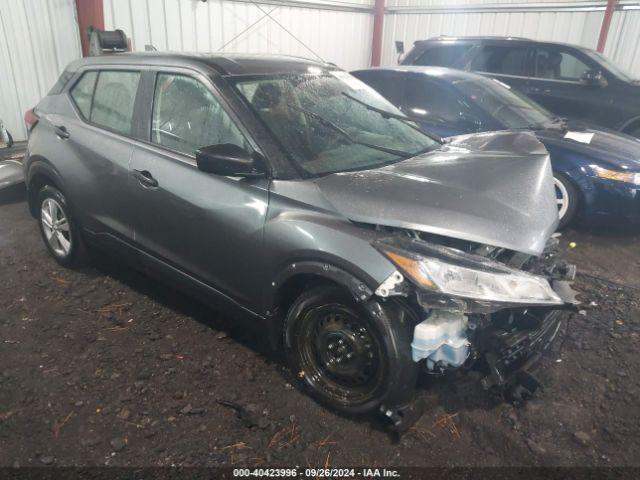  Salvage Nissan Kicks