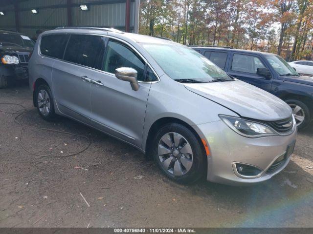  Salvage Chrysler Pacifica