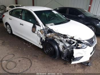  Salvage Nissan Altima