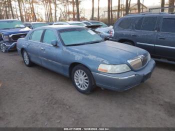  Salvage Lincoln Towncar