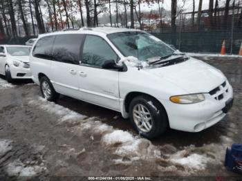  Salvage Dodge Grand Caravan