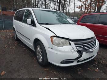  Salvage Chrysler Town & Country