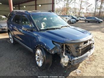  Salvage Ford Explorer