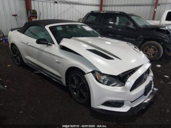  Salvage Ford Mustang