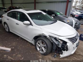  Salvage Nissan Altima