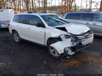  Salvage Toyota Highlander