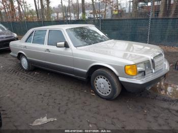  Salvage Mercedes-Benz 560