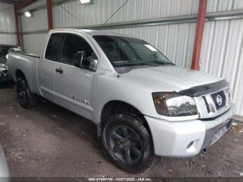  Salvage Nissan Titan