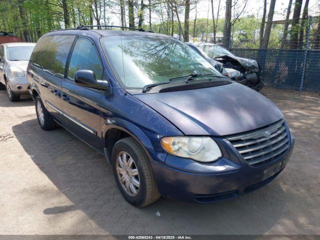  Salvage Chrysler Town & Country