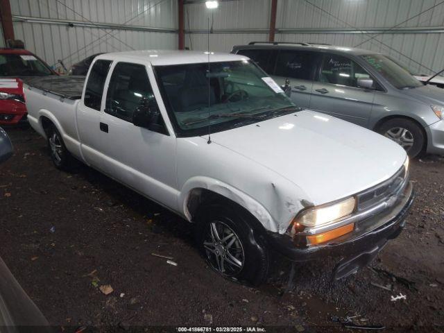  Salvage Chevrolet S-10