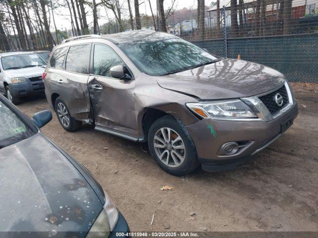  Salvage Nissan Pathfinder