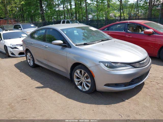 Salvage Chrysler 200