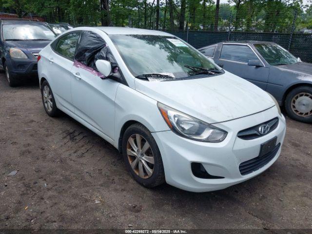  Salvage Hyundai ACCENT