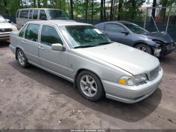  Salvage Volvo S70