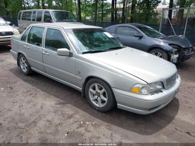  Salvage Volvo S70