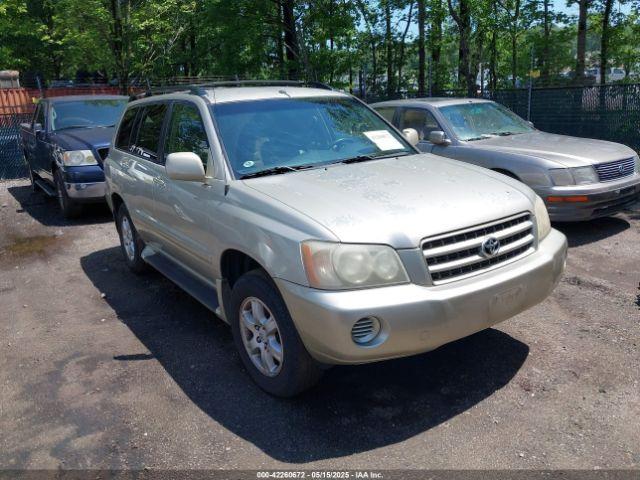  Salvage Toyota Highlander