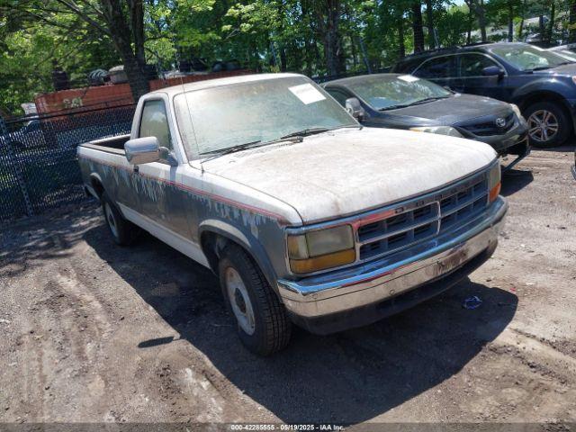  Salvage Dodge Dakota