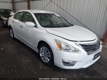  Salvage Nissan Altima