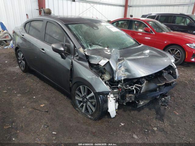  Salvage Nissan Versa