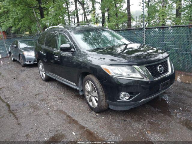  Salvage Nissan Pathfinder