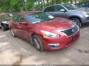  Salvage Nissan Altima