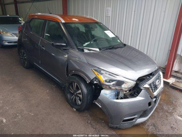  Salvage Nissan Kicks