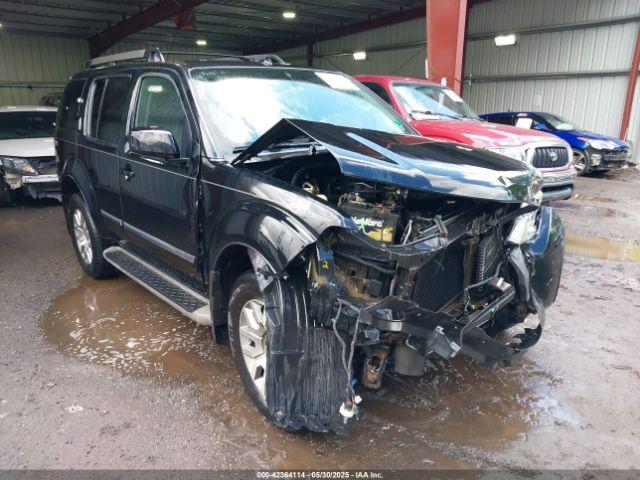  Salvage Nissan Pathfinder