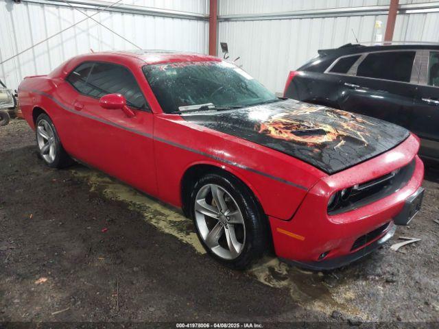  Salvage Dodge Challenger