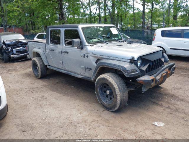  Salvage Jeep Gladiator