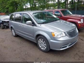  Salvage Chrysler Town & Country