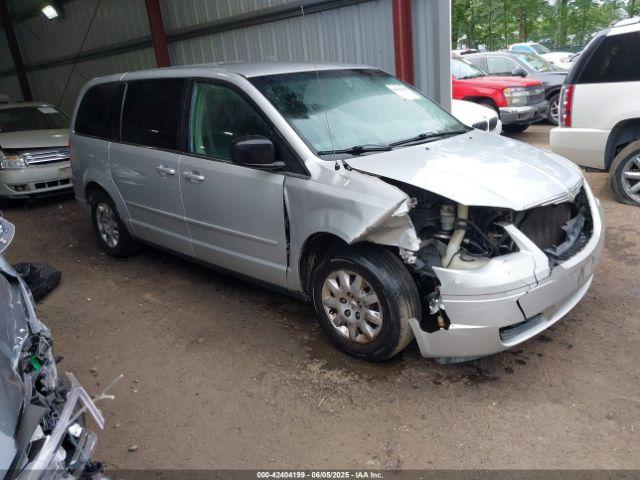  Salvage Chrysler Town & Country