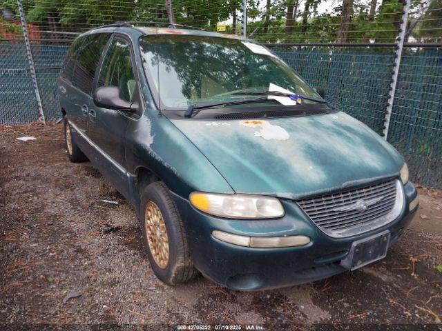  Salvage Chrysler Town & Country