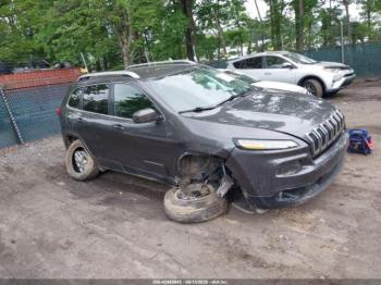  Salvage Jeep Cherokee