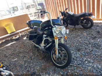  Salvage Harley-Davidson Flhr