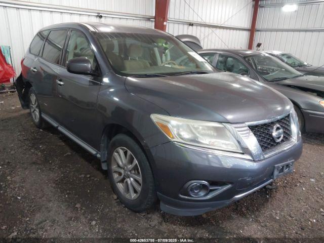  Salvage Nissan Pathfinder