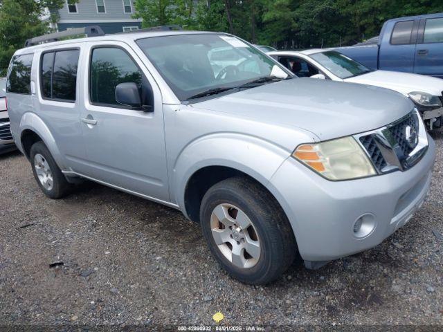  Salvage Nissan Pathfinder