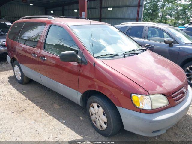  Salvage Toyota Sienna