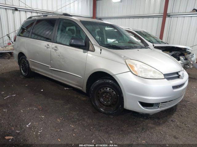  Salvage Toyota Sienna