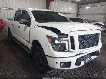  Salvage Nissan Titan