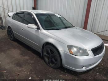  Salvage Nissan Altima