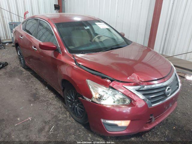  Salvage Nissan Altima