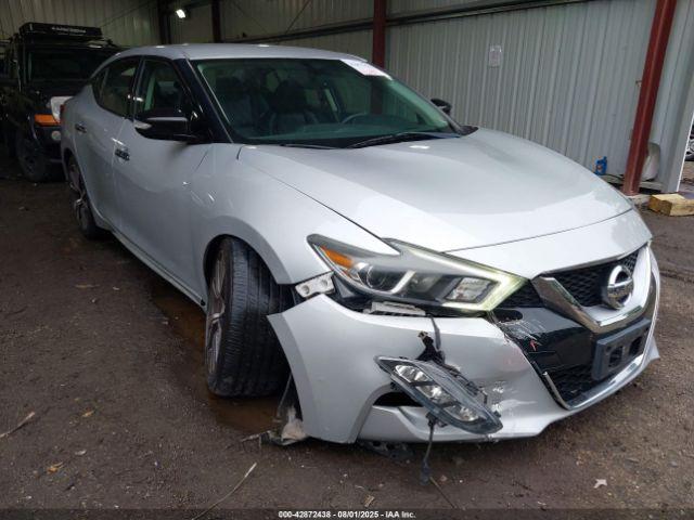  Salvage Nissan Maxima