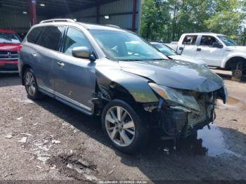  Salvage Nissan Pathfinder