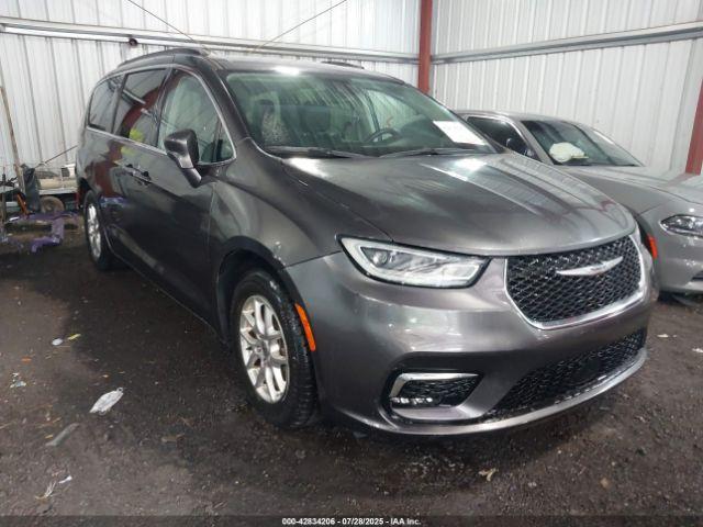  Salvage Chrysler Pacifica