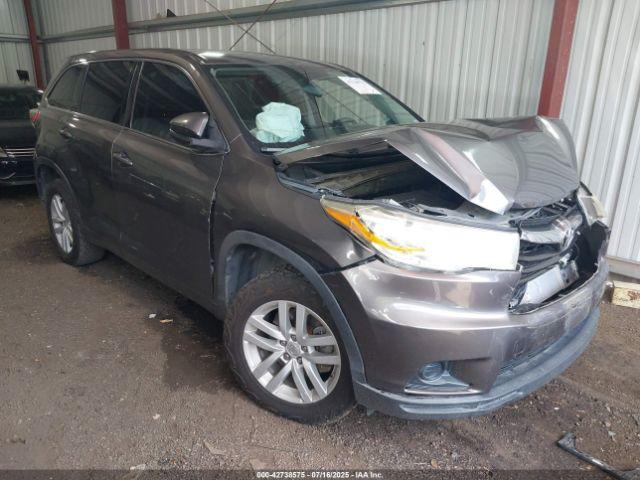  Salvage Toyota Highlander