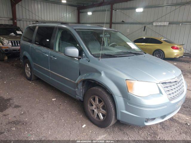  Salvage Chrysler Town & Country