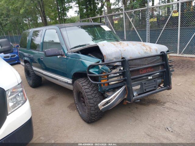  Salvage GMC Yukon