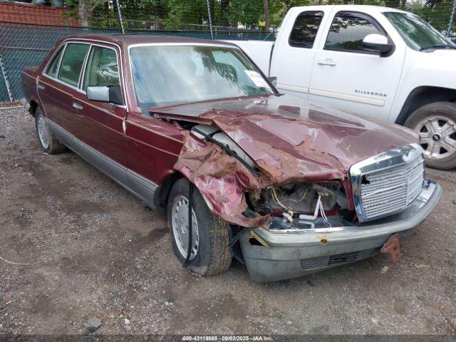  Salvage Mercedes-Benz 300